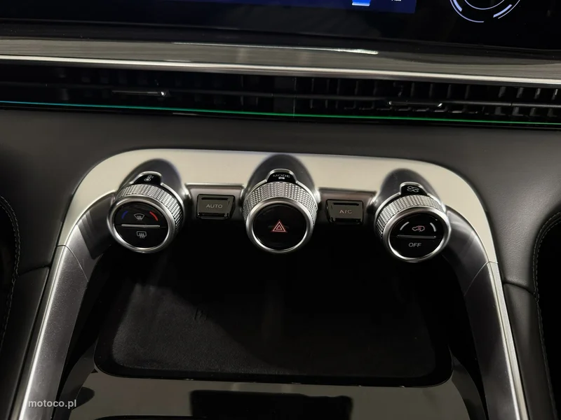 Omoda 9 37