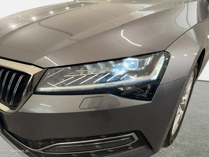 Skoda Superb III 9