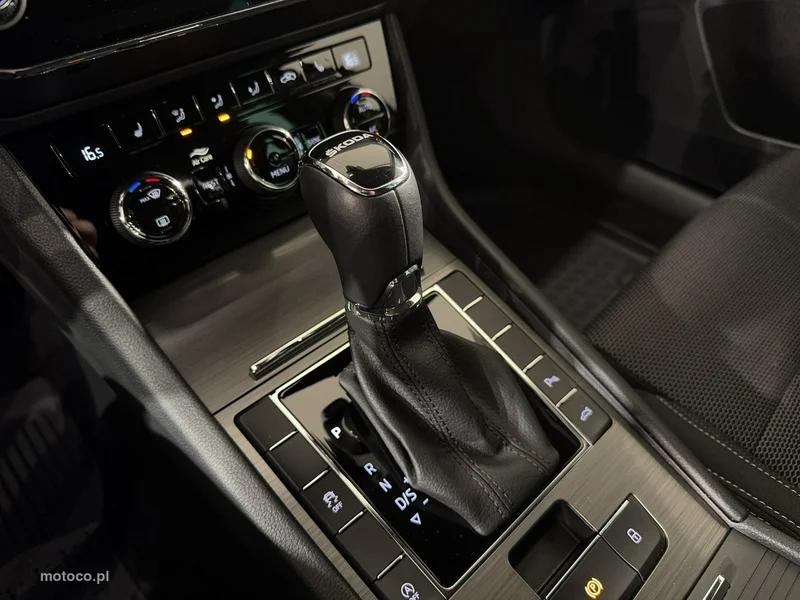 Skoda Superb III 32