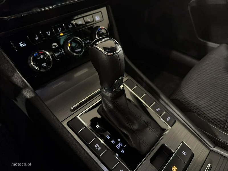 Skoda Superb III 32