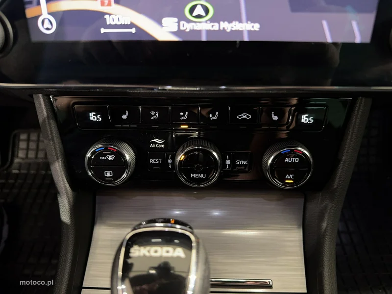 Skoda Superb III 31