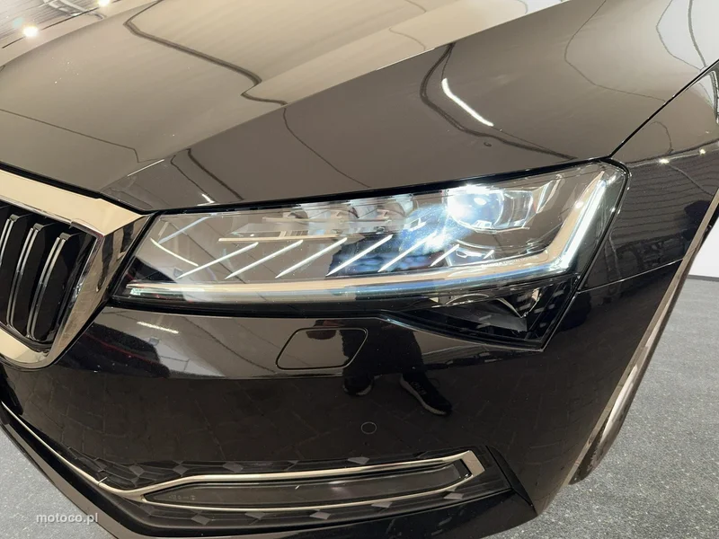 Skoda Superb III 9