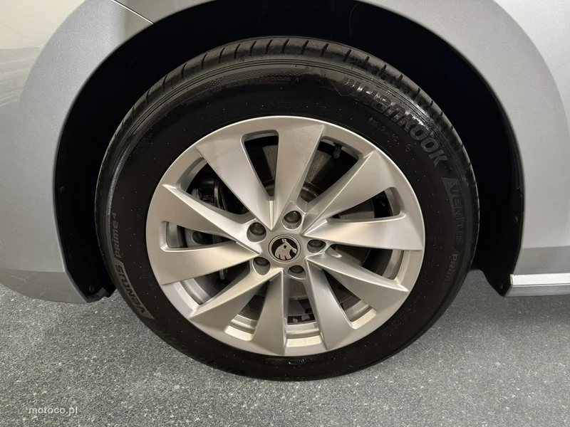 Skoda Superb IV 10