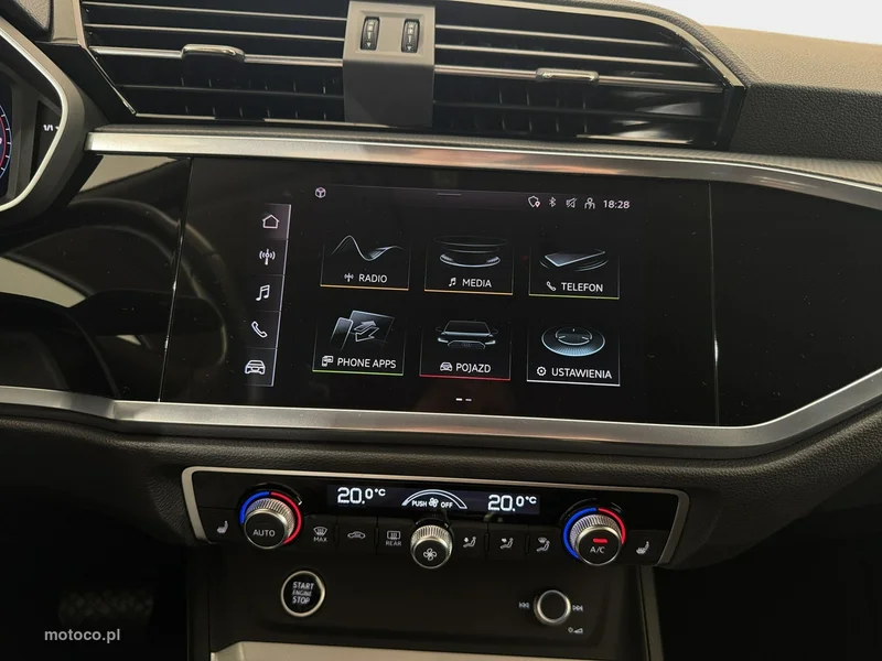 Audi Q3 F3 19