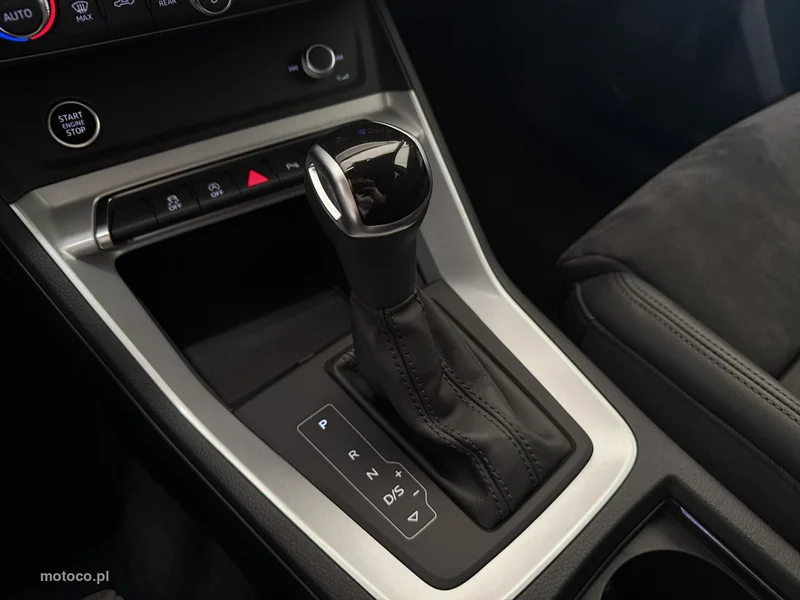 Audi Q3 F3 25