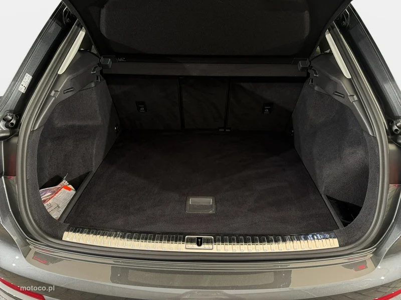 Audi Q3 F3 33