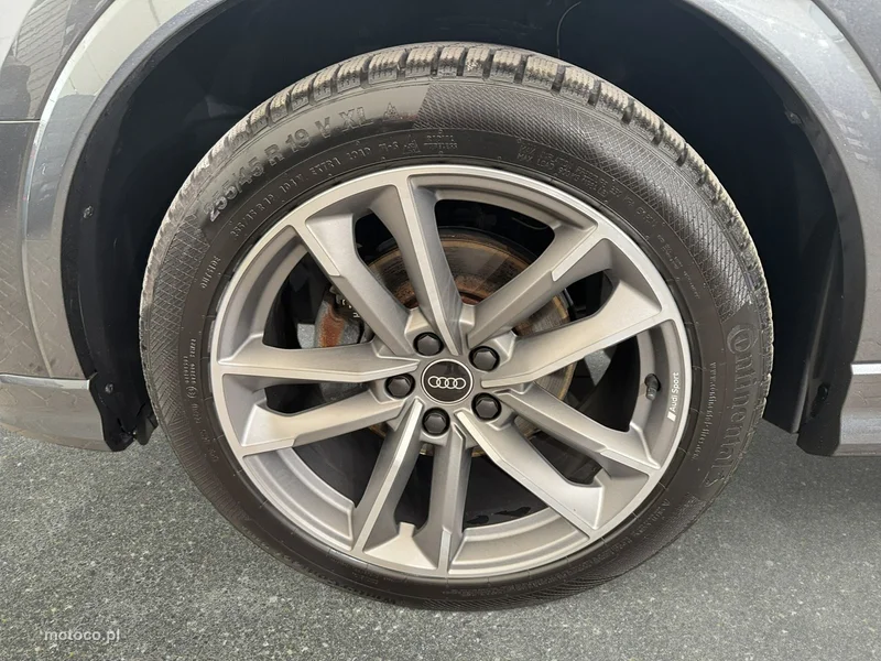 Audi Q3 F3 10