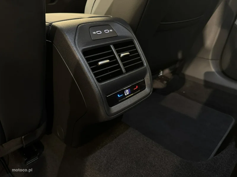 Volkswagen Passat Variant B9 15