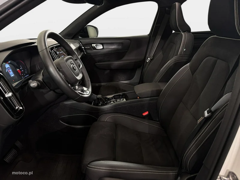 Volvo XC 40 12