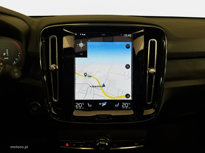 Volvo XC 40 24