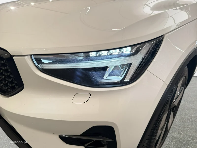 Volvo XC 40 9
