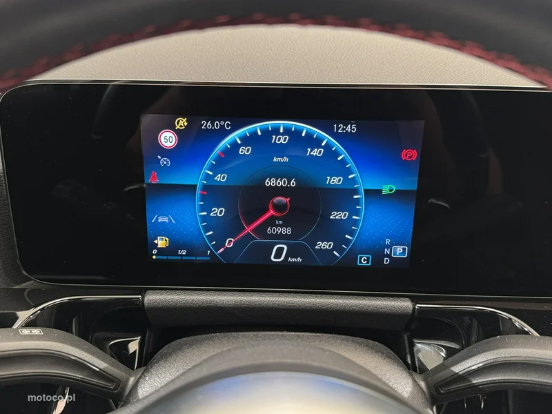 Mercedes-Benz GLA H247 GLA 200 17
