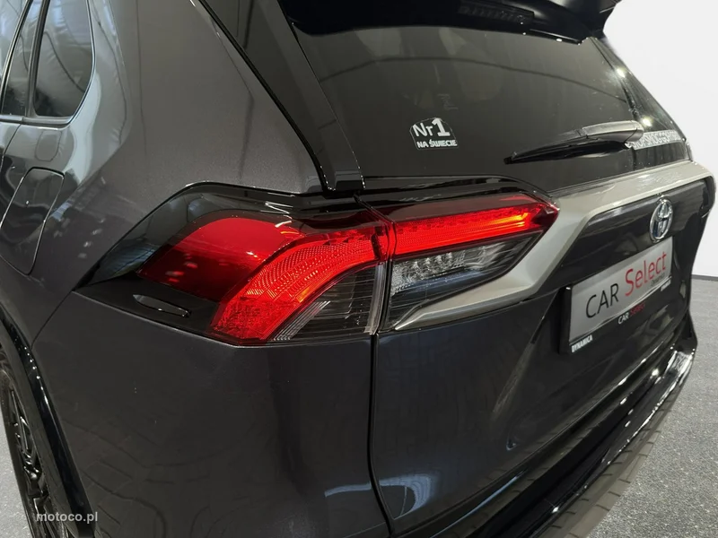 Toyota RAV 4 XA50 11