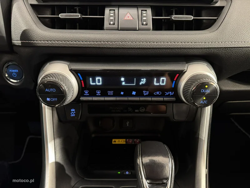 Toyota RAV 4 XA50 22