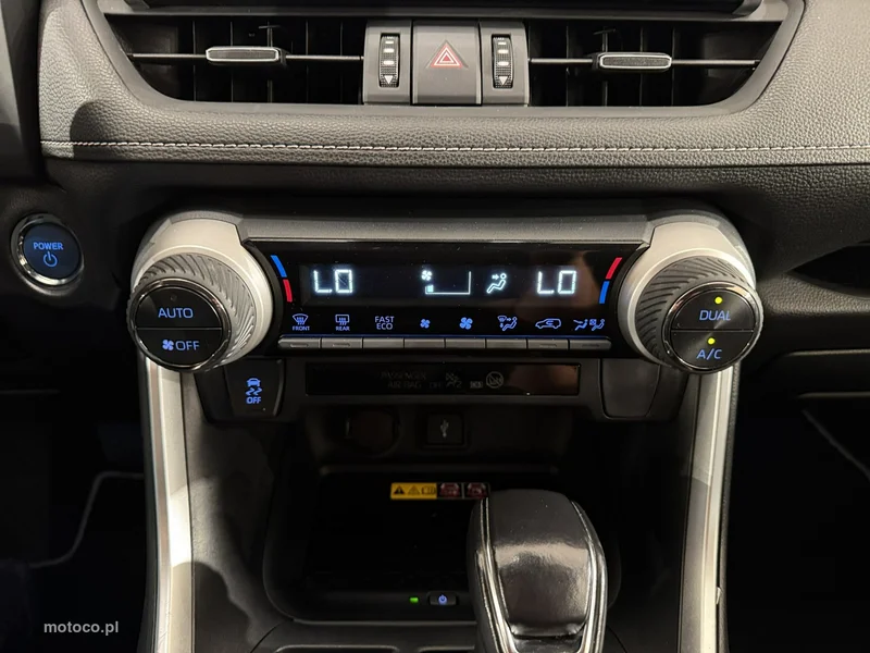 Toyota RAV 4 XA50 22