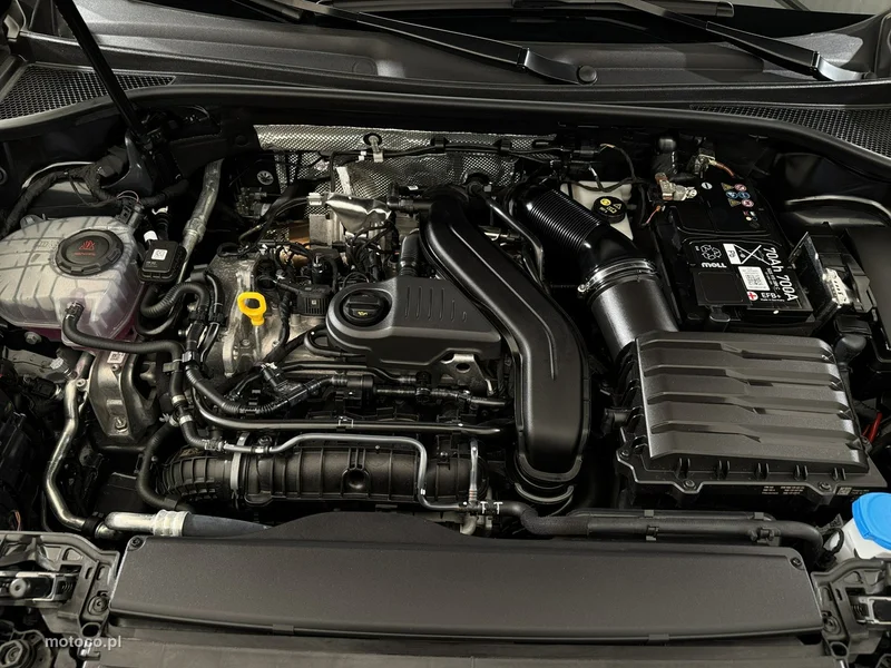 Audi Q3 F3 33