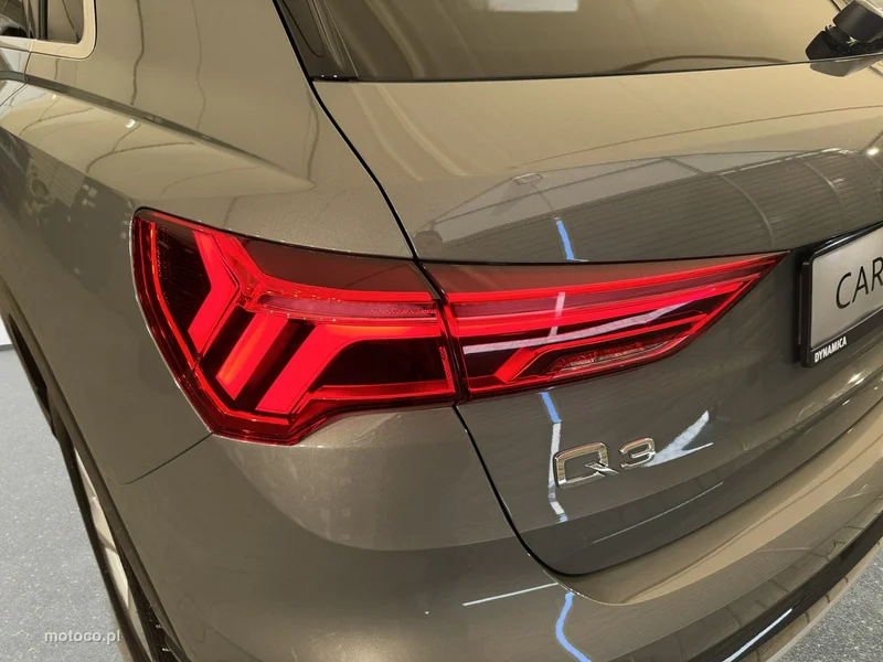 Audi Q3 F3 11