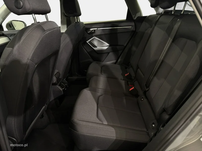 Audi Q3 F3 14