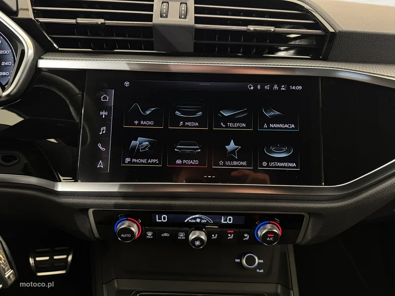 Audi Q3 F3 17
