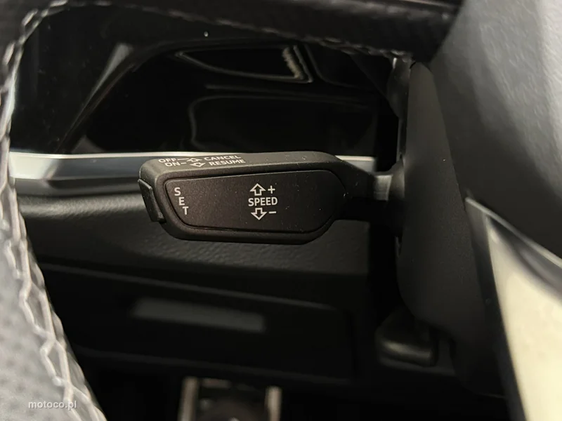 Audi Q3 F3 23