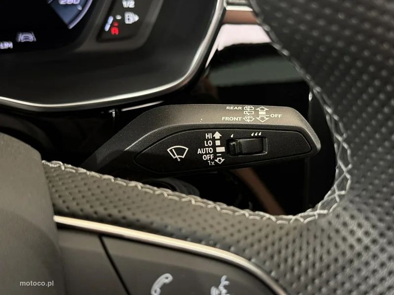 Audi Q3 F3 24