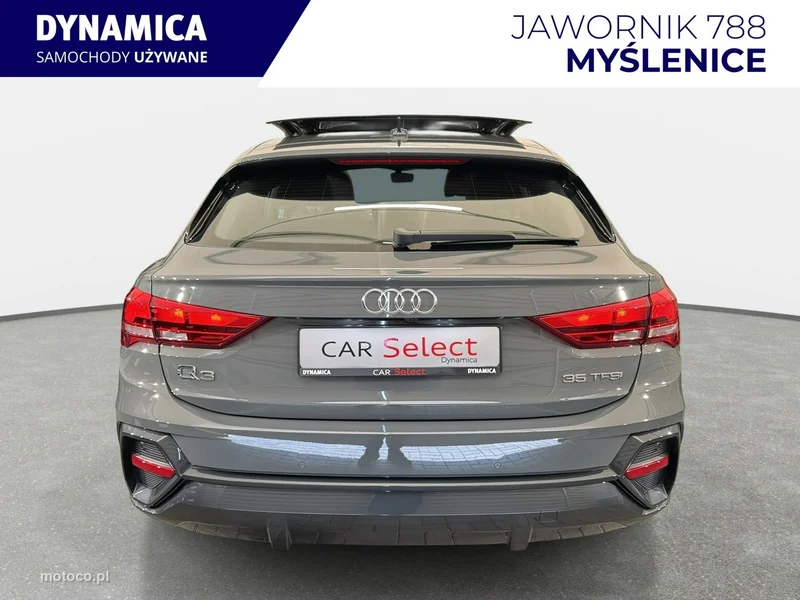 Audi Q3 F3 7
