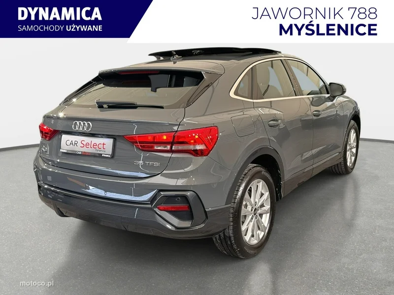 Audi Q3 F3 8
