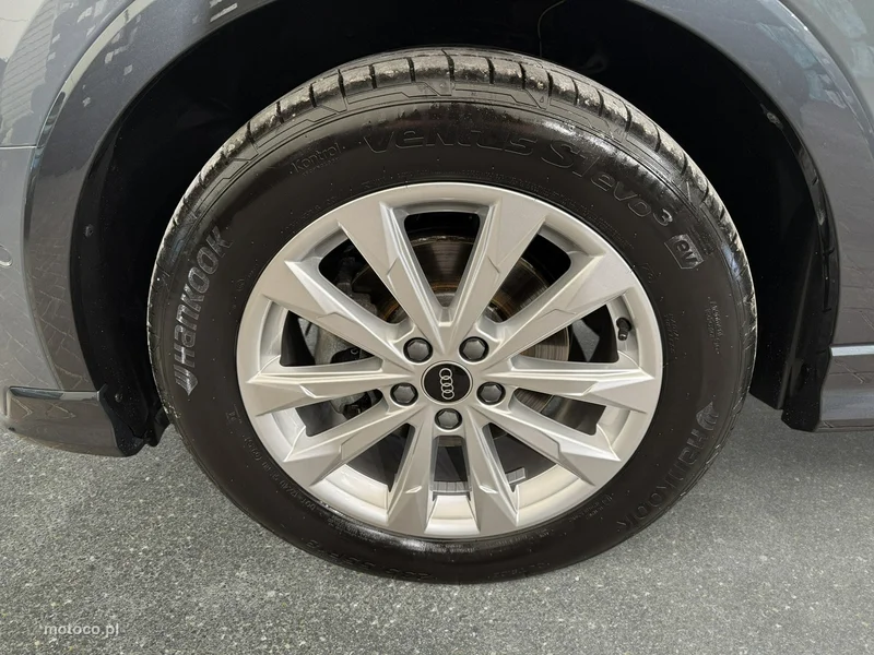 Audi Q3 F3 10