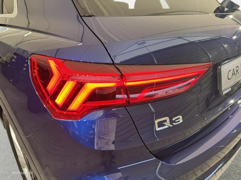 Audi Q3 F3 11