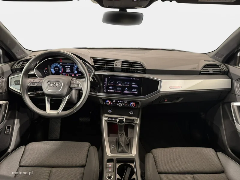 Audi Q3 F3 12