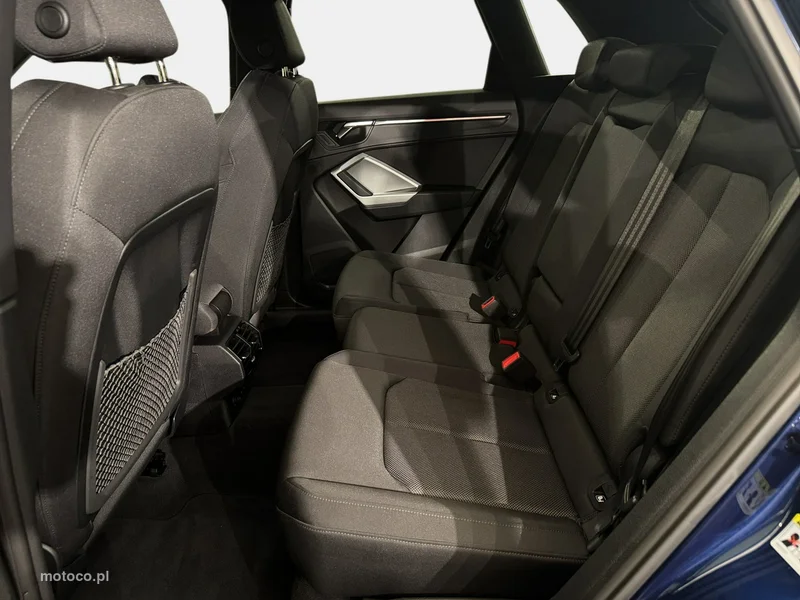 Audi Q3 F3 30