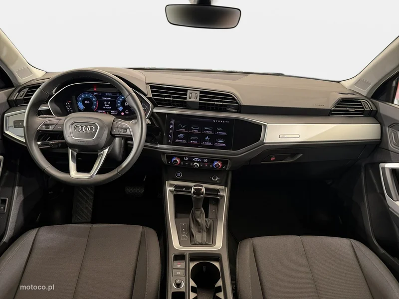 Audi Q3 F3 12