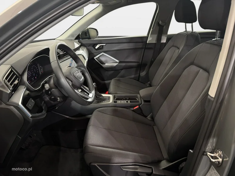 Audi Q3 F3 28
