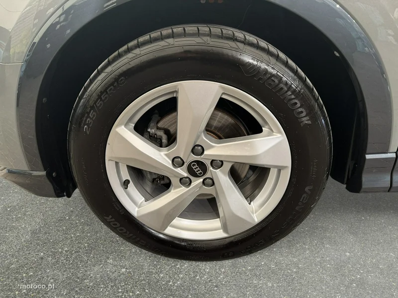 Audi Q3 F3 10