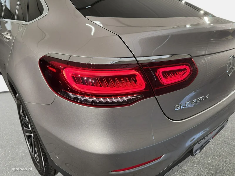 Mercedes-Benz GLC X254 220 11