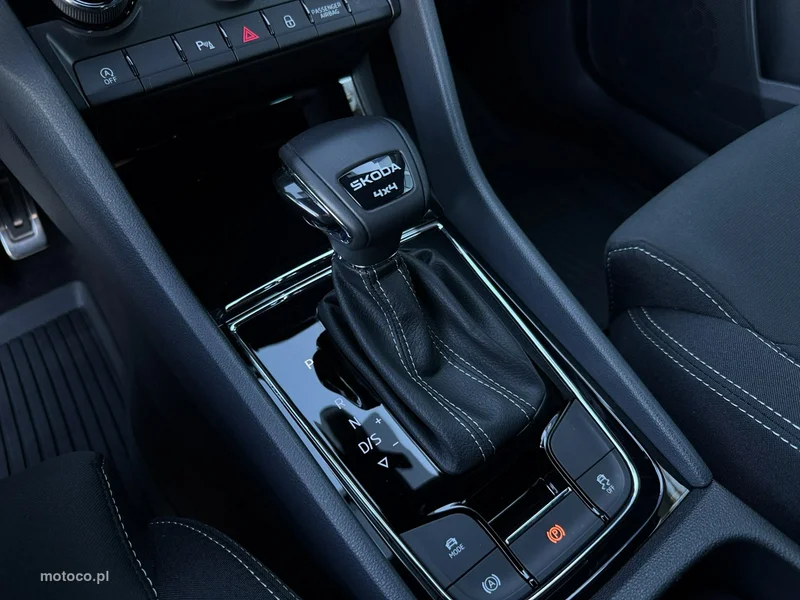 Skoda Karoq I 23
