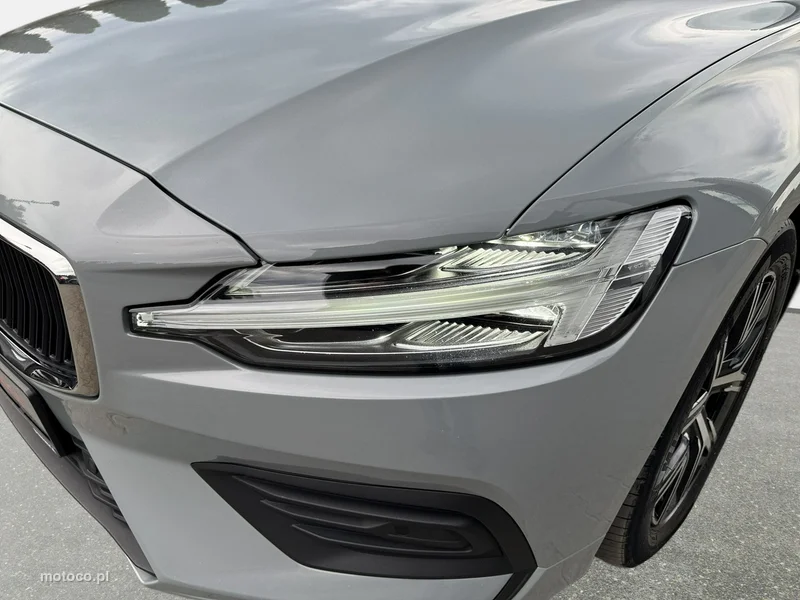 Volvo V60 9
