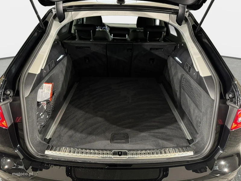 Audi A6 C8 27