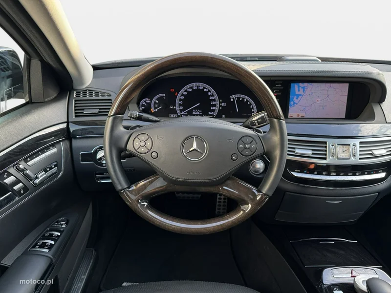 Mercedes-Benz Klasa S W221 S 550 13