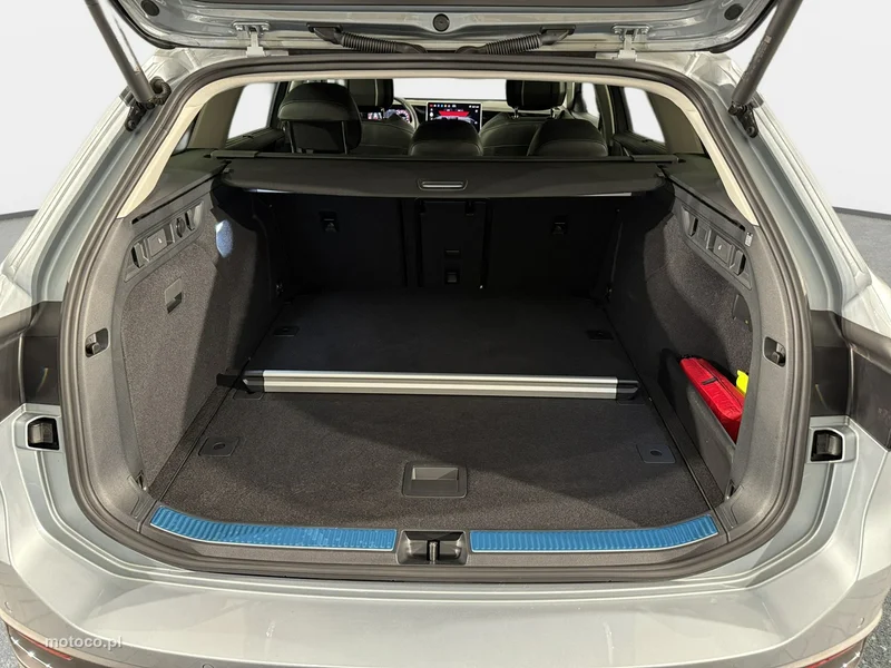 Volkswagen Passat Variant B9 27