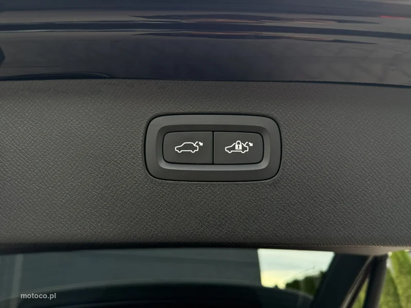 Volvo XC 90 32
