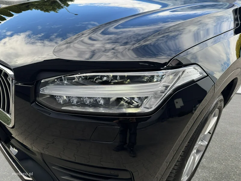 Volvo XC 90 9