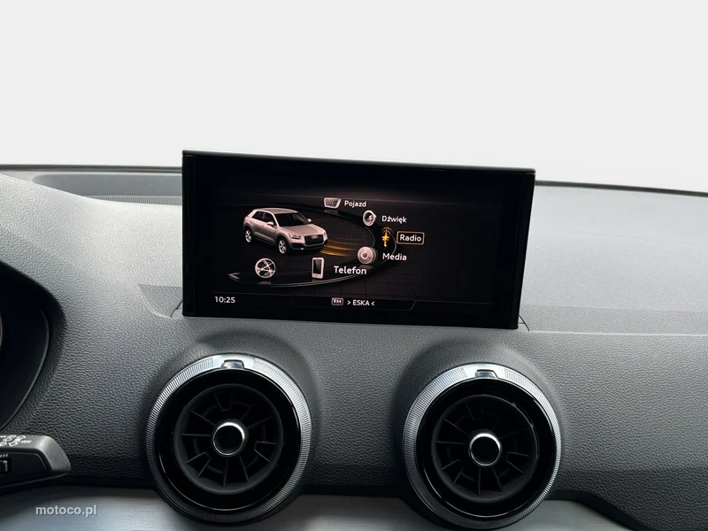 Audi Q2 17