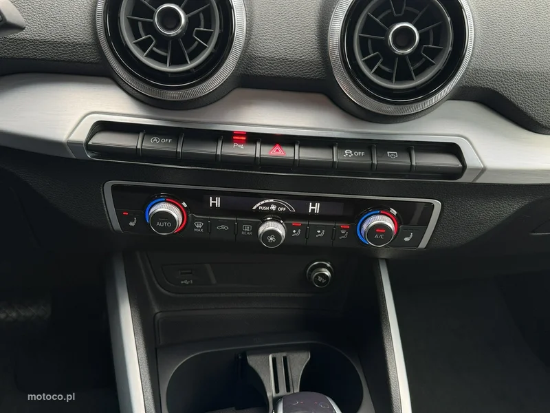 Audi Q2 21