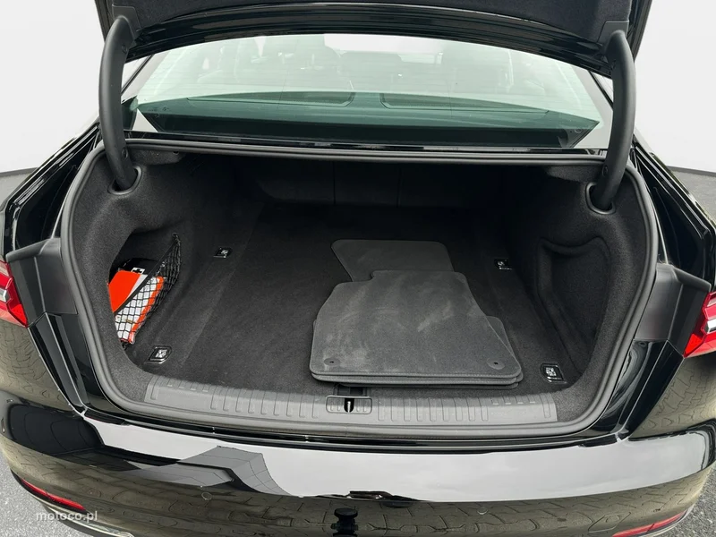 Audi A6 C8 28