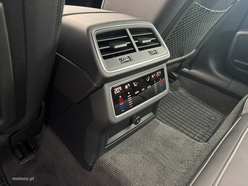 Audi A6 C8 30