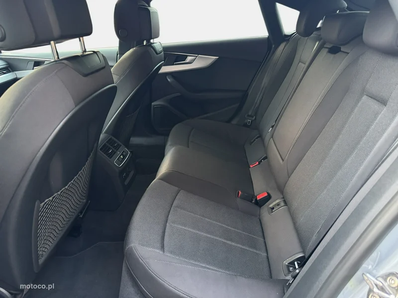 Audi A5 F5 30