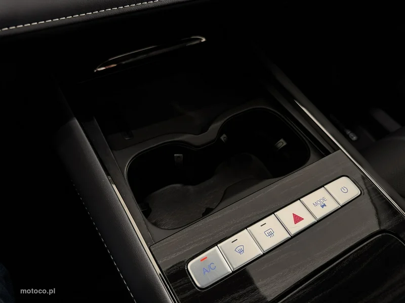Omoda 5 38