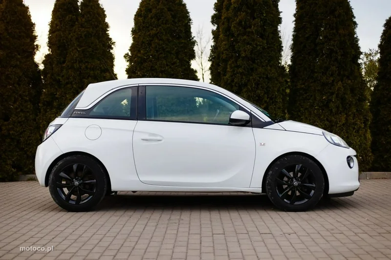 Opel Adam 8