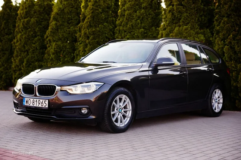 BMW Seria 3 F30 318 13